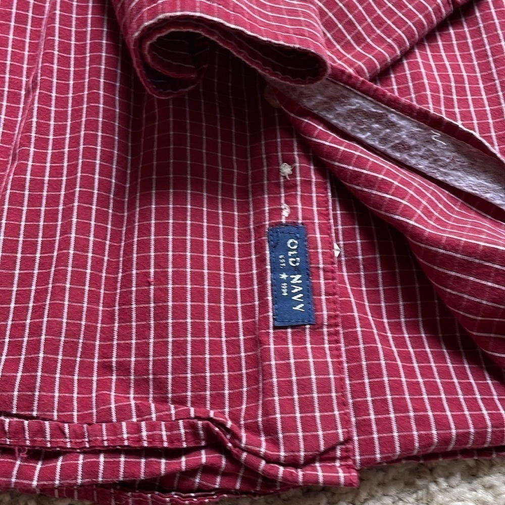 Old Navy XL red plaid button down - Picture 5 of 9